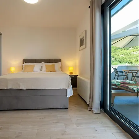 With Parking Space Krvavica, - 23434 Lägenhet